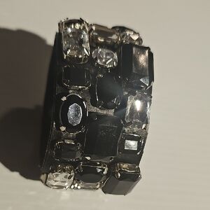 Elegant Black and Silver Gemstone Bracelet